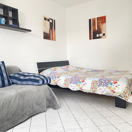 Cool Studio Saint Louis Vicino Stazione/Aereoporto Apartment Bagian luar foto