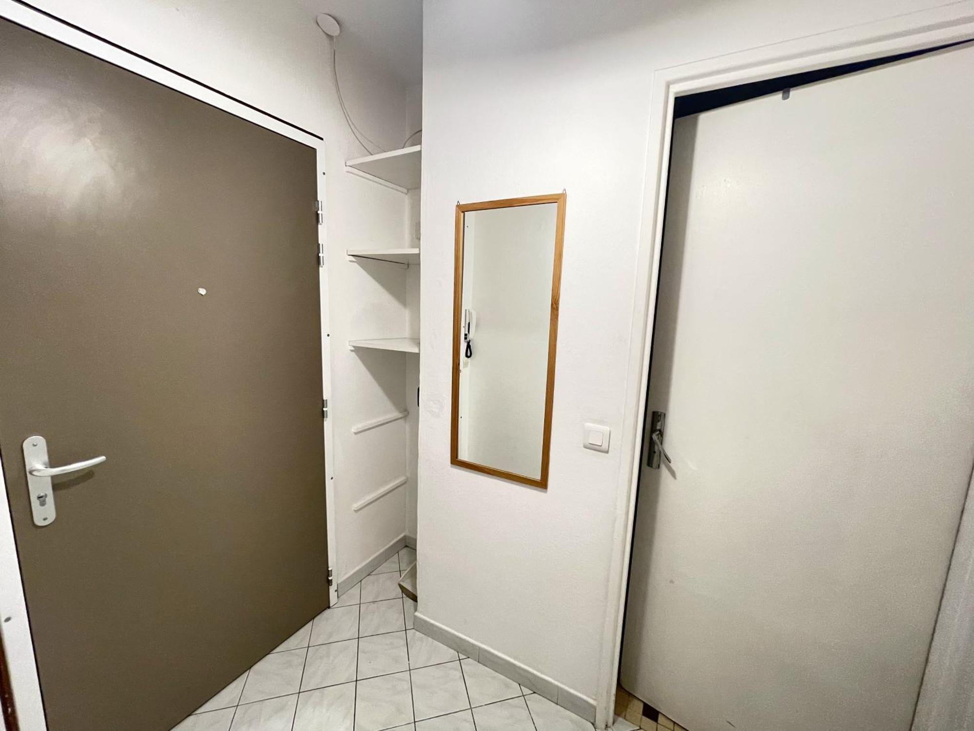 Cool Studio Saint Louis Vicino Stazione/Aereoporto Apartment Bagian luar foto