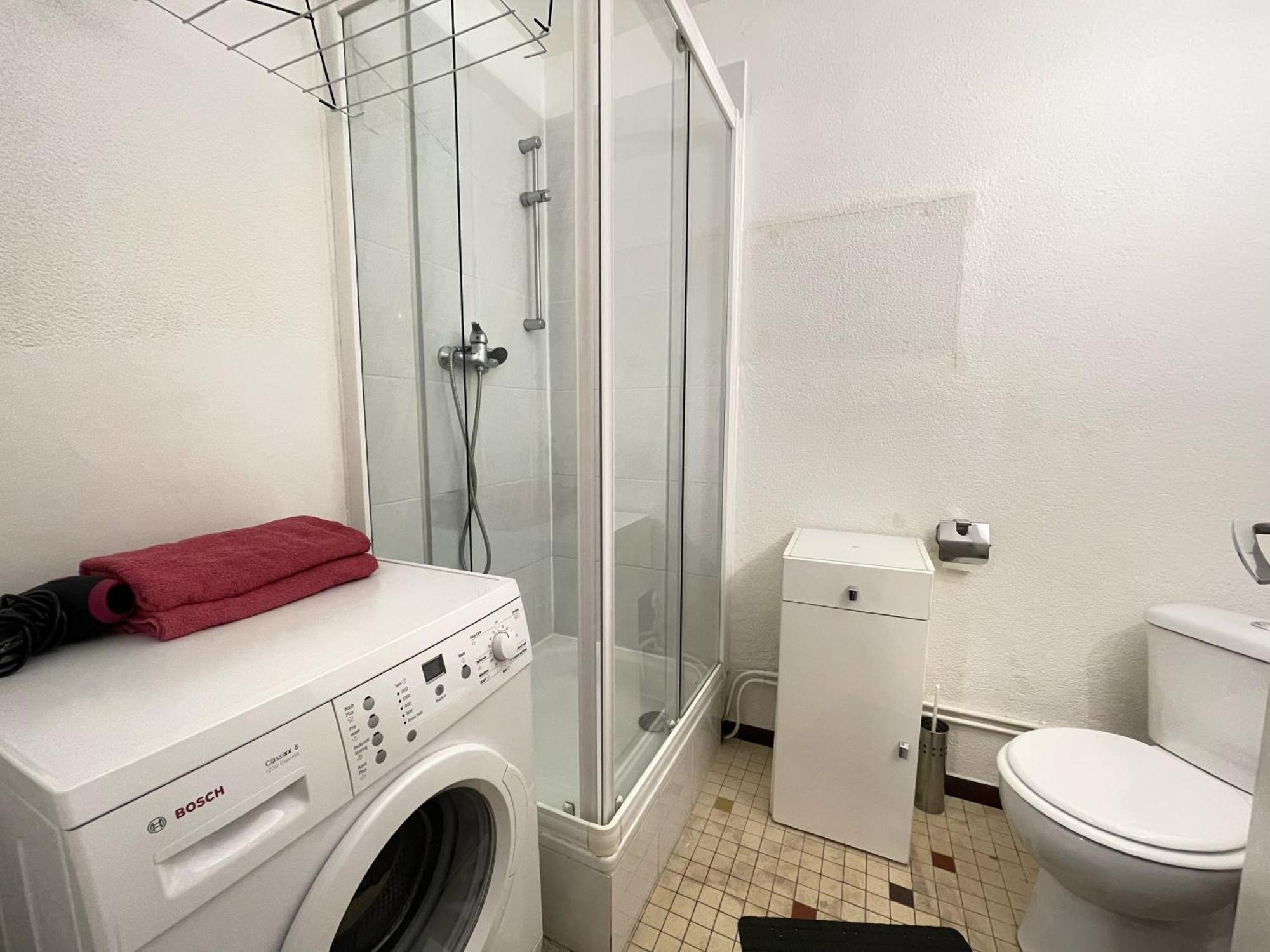 Cool Studio Saint Louis Vicino Stazione/Aereoporto Apartment Bagian luar foto