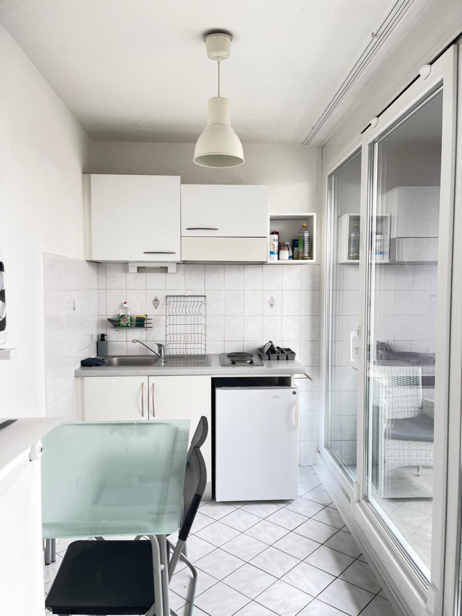 Cool Studio Saint Louis Vicino Stazione/Aereoporto Apartment Bagian luar foto