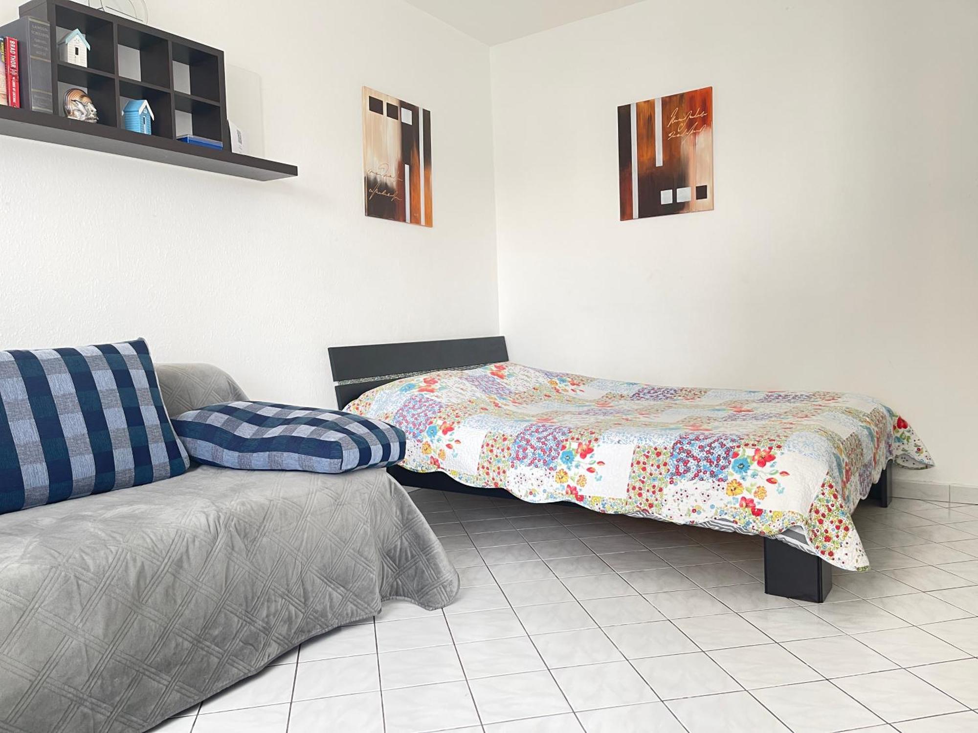 Cool Studio Saint Louis Vicino Stazione/Aereoporto Apartment Bagian luar foto