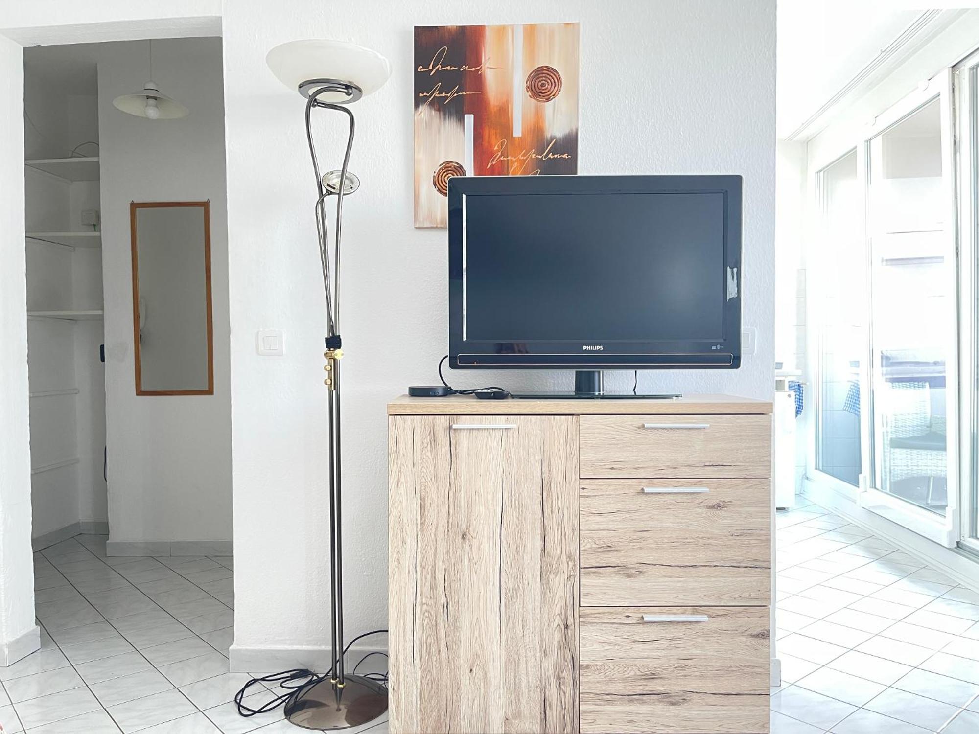 Cool Studio Saint Louis Vicino Stazione/Aereoporto Apartment Bagian luar foto